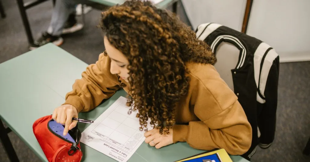 découvrez les activités proposées par l'esat, un établissement favorisant l'insertion professionnelle des personnes en situation de handicap à travers des missions adaptées.